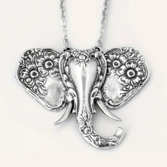 Boho Gypsy Sisters Jewelry - BOHO FLOWER ELEPHANT NECKLACE ZINC ALLOY NYG